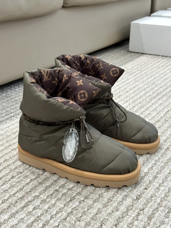 Louis Vuitton Shoe 